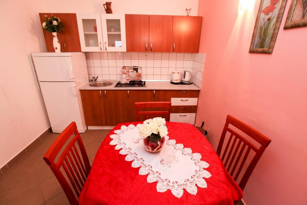Apartments Franc Povljana Phòng bức ảnh