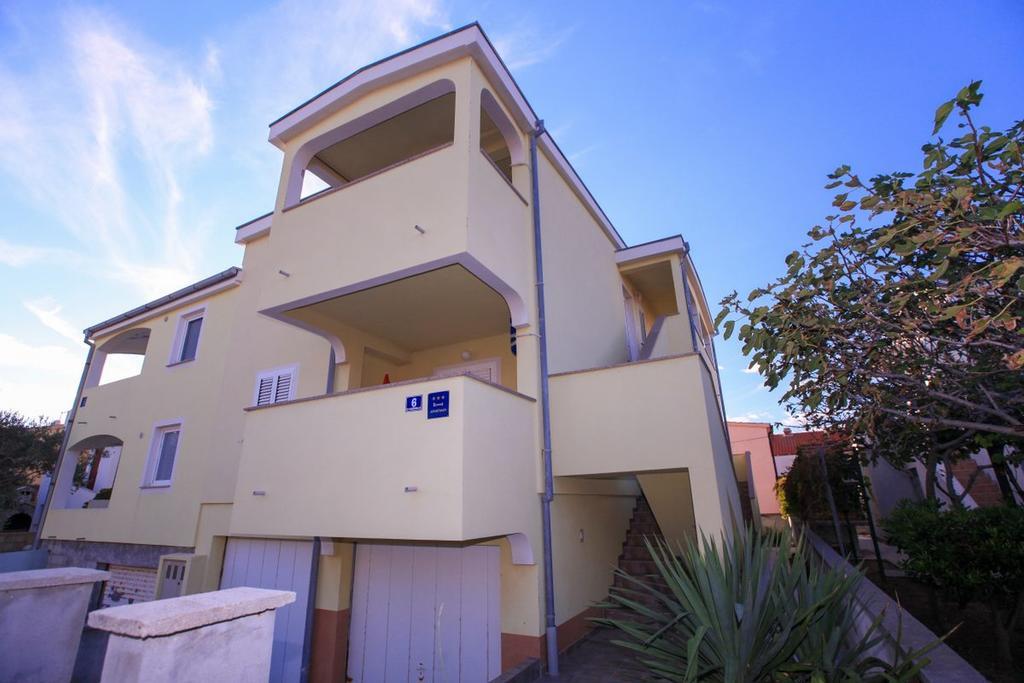 Apartments Franc Povljana Ngoại thất bức ảnh